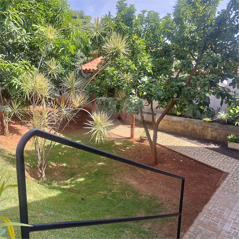 Apartamento à venda com 2 quartos, sendo 1 suíte,  em Estância Itaguaí, Caldas Novas, GO