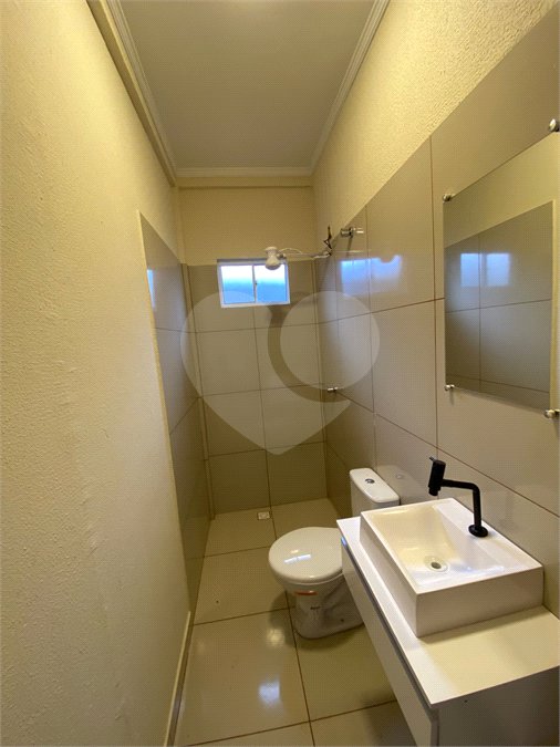 Casa para alugar com 3 quartos, sendo 1 suíte, em Parque das Aroeiras, Ponta Porã, MS