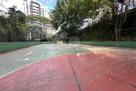 Apartamento à venda com 3 quartos em Jardim Londrina, São Paulo, SP