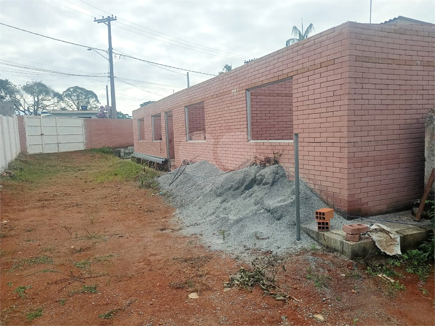 Chácara à venda com 2 quartos em Chácaras Ceres, Suzano, SP