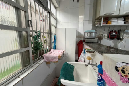 Apartamento com 2 dormitórios à venda, 62 m² por R$ 375.000,00 - Boqueirão - Santos/SP