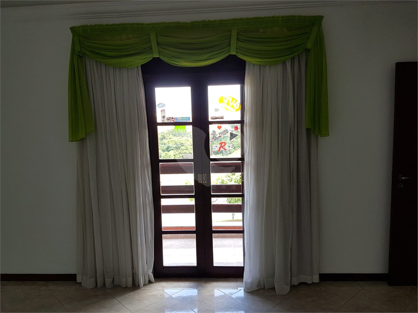 Casa à venda com 4 quartos, sendo 3 suítes, no condomínio Ibiti do Paço, Sorocaba - SP