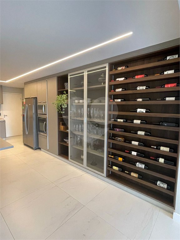 Apartamento à venda com 3 suítes em Parque Residencial Aquarius, São José dos Campos, SP