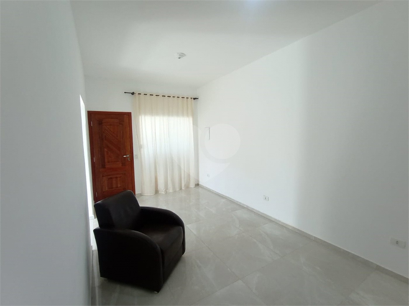 Casa à venda com 3 quartos, sendo 1 suíte,  em Residencial Lago dos Ipês, Itapetininga, SP
