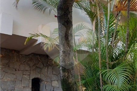 Sobrado à venda ou para alugar com 5 quartos, sendo 1 suíte,  em Vila Ida, São Paulo, SP