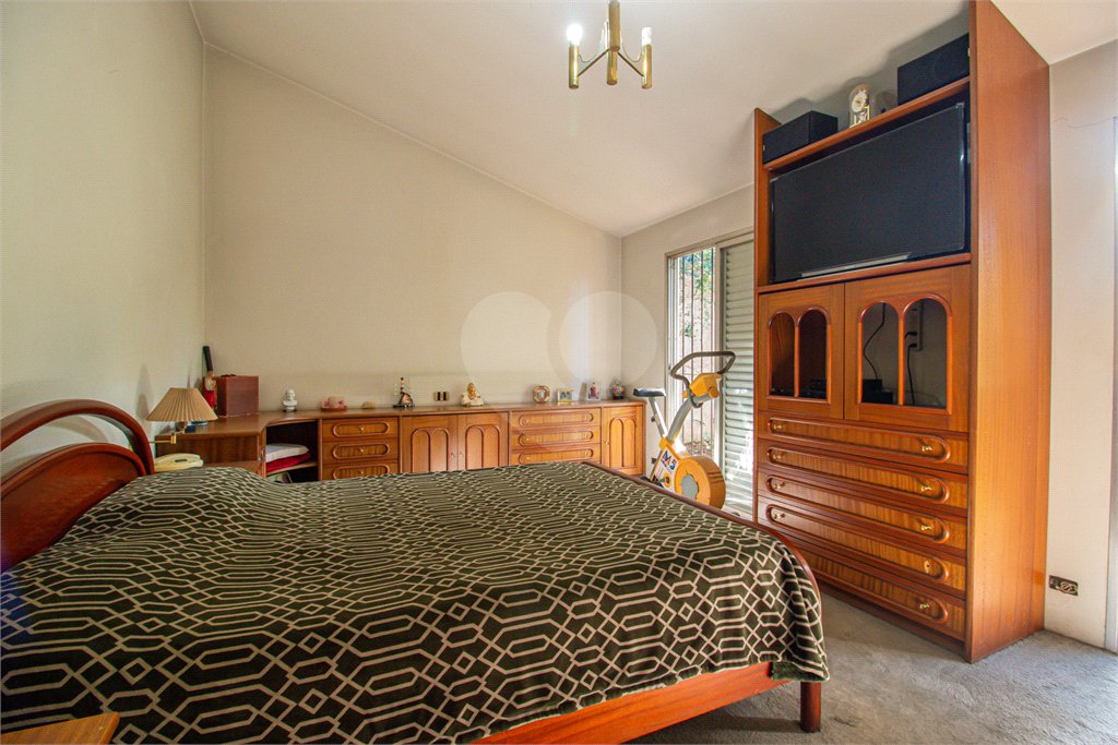 Casa Térrea à venda com 3 quartos, sendo 1 suíte, em Jardim Prudência, São Paulo, SP