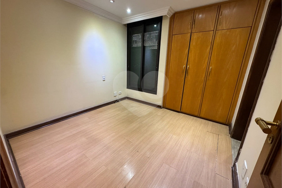 Apartamento à venda com 4 quartos, sendo 3 suítes, em Santana, São Paulo, SP