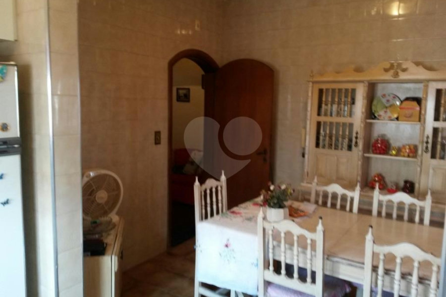 Casa à venda com 3 quartos, sendo 1 suíte, em Santana, São Paulo, SP