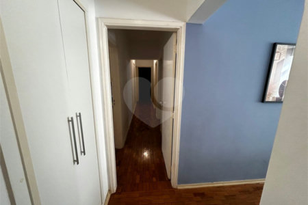 Apartamento à venda com 3 quartos, sendo 1 suíte, no Centro, Ribeirão Preto, SP