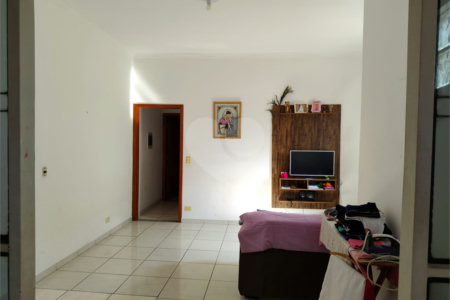 Casa à venda com 3 quartos, sendo 1 suíte,  em Jardim Santo Onofre, São José dos Campos, SP