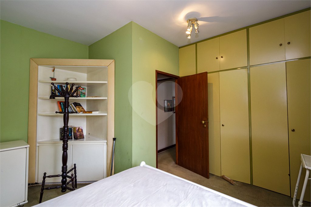 Casa de Vila para alugar com 4 quartos, sendo 1 suíte, em Granja Julieta, São Paulo, SP