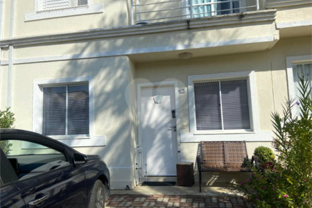Casa à venda com 3 quartos, sendo 1 suíte, no condomínio Village Millano, Mogi das Cruzes - SP