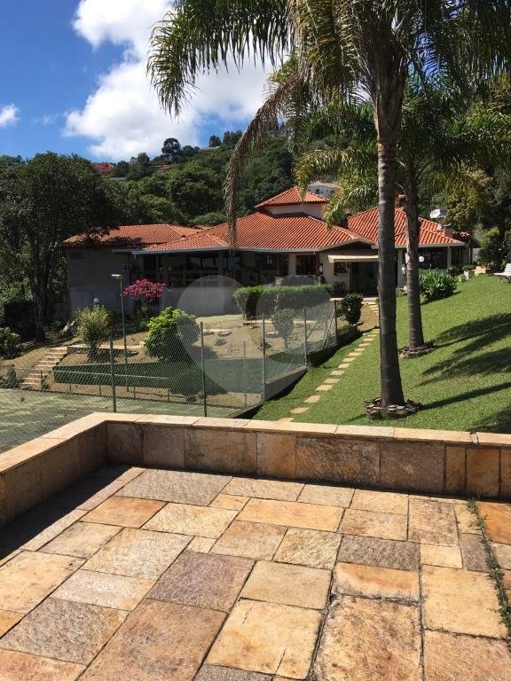 Casa à venda com 3 suítes no condomínio Alpes Caieras, Caieiras - SP