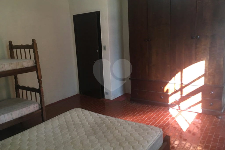 Chácara à venda com 4 quartos em Pirucaia, Mairiporã, SP
