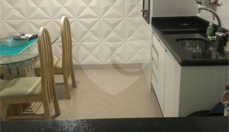 Casa à venda com 3 quartos, sendo 1 suíte,  no condomínio Residencial Sabará, São Paulo - SP