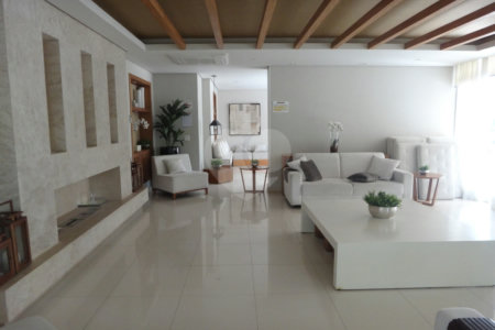Apartamento à venda com 2 quartos, sendo 1 suíte,  em Jardim Caravelas, São Paulo, SP