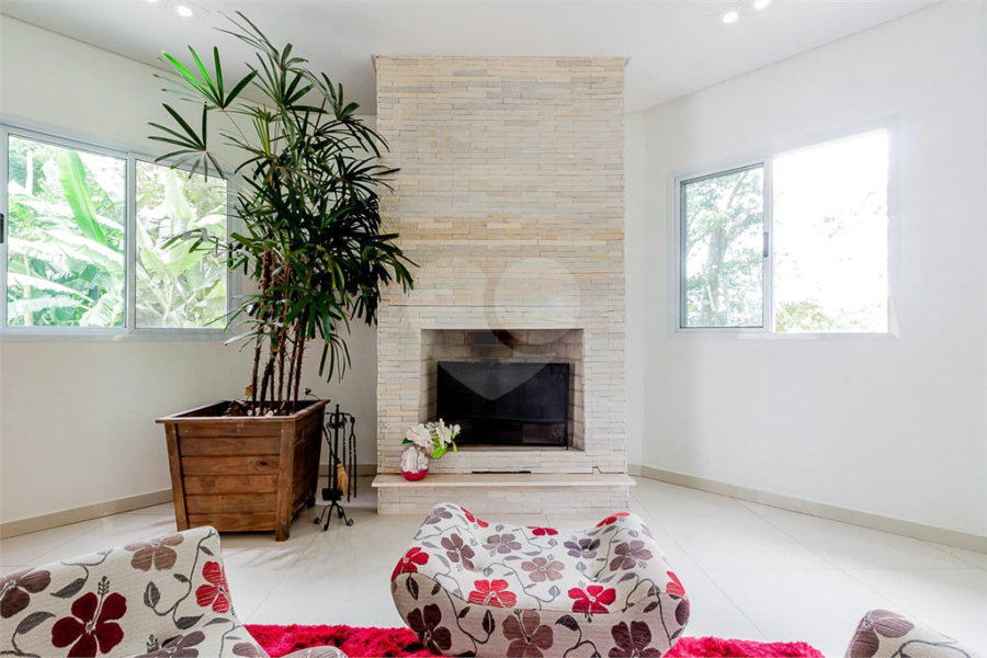 Casa à venda com 4 suítes no condomínio Jardim da Montanha I, Mairiporã - SP