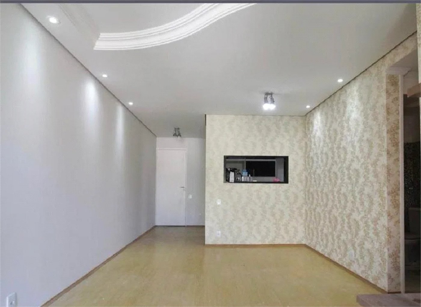 Apartamento à venda com 3 quartos, sendo 1 suíte,  em Jardim Ampliação, São Paulo, SP