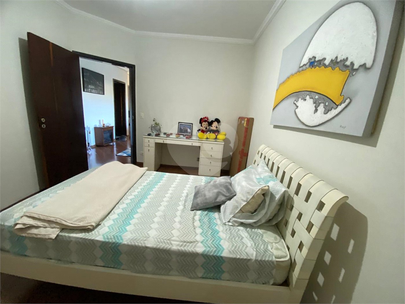 Sobrado à venda com 5 quartos, sendo 3 suítes, em Tremembé, São Paulo, SP