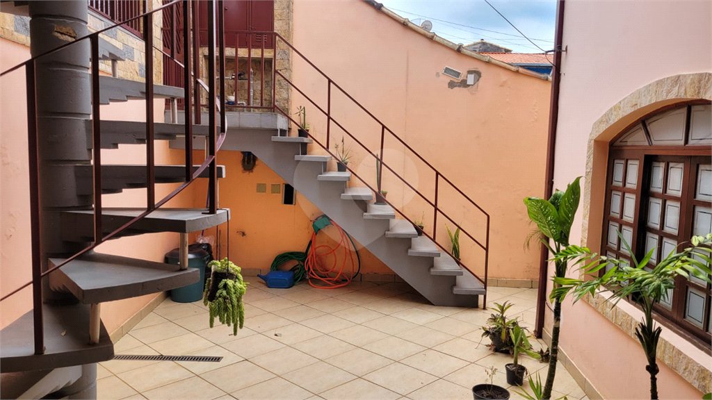 Casa à venda com 6 quartos, sendo 2 suítes, em Laranjeiras, Caieiras, SP