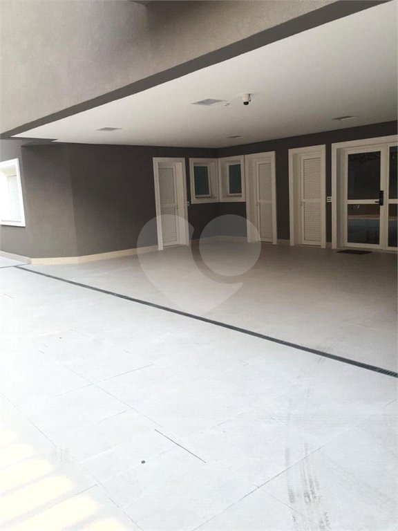 Casa à venda com 5 suítes no condomínio Residencial Tamboré 2, Santana de Parnaíba - SP