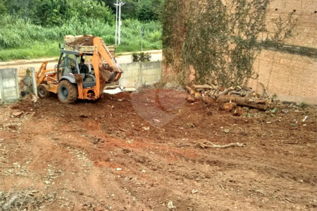 Terreno à venda em Jardim dos Pinheiros, Atibaia, SP