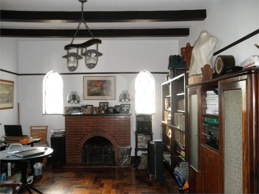 Casa à venda com 4 quartos, sendo 1 suíte,  em Lapa, São Paulo, SP
