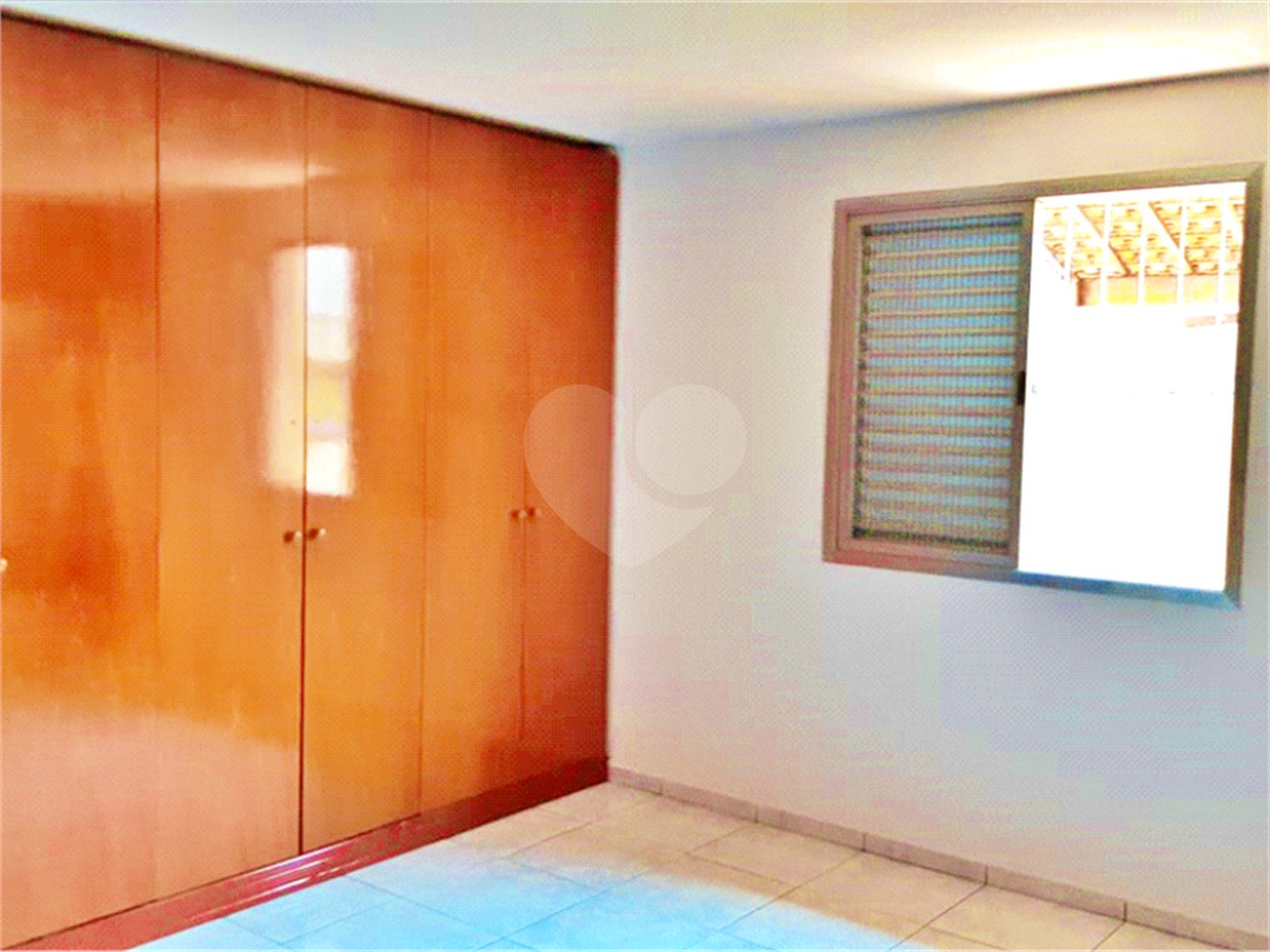 Sobrado à venda com 4 quartos, sendo 1 suíte, em Vila Guilherme, São Paulo, SP