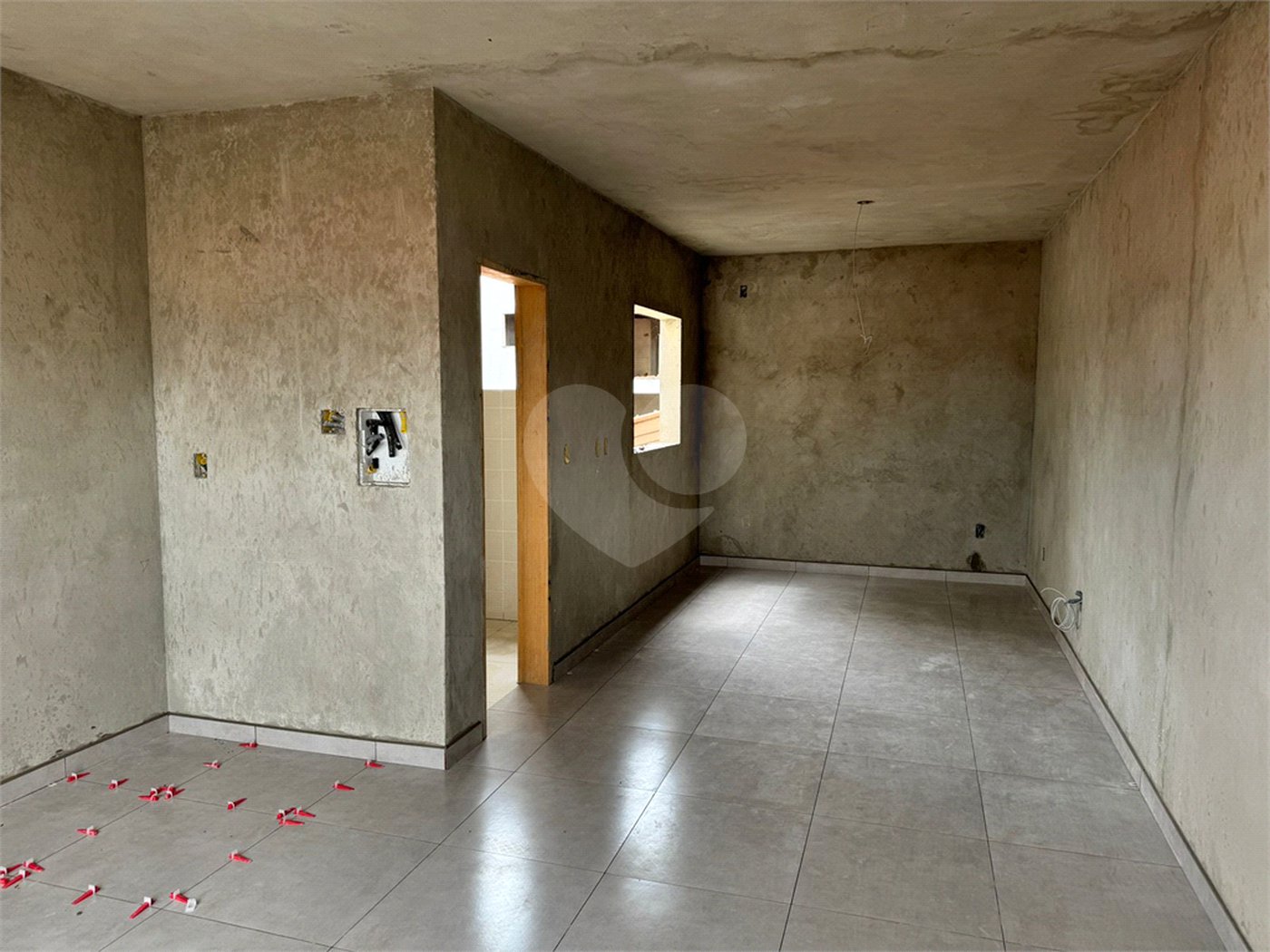 Kitnet à venda com 1 suíte em Jardim Gutierres, Sorocaba, SP