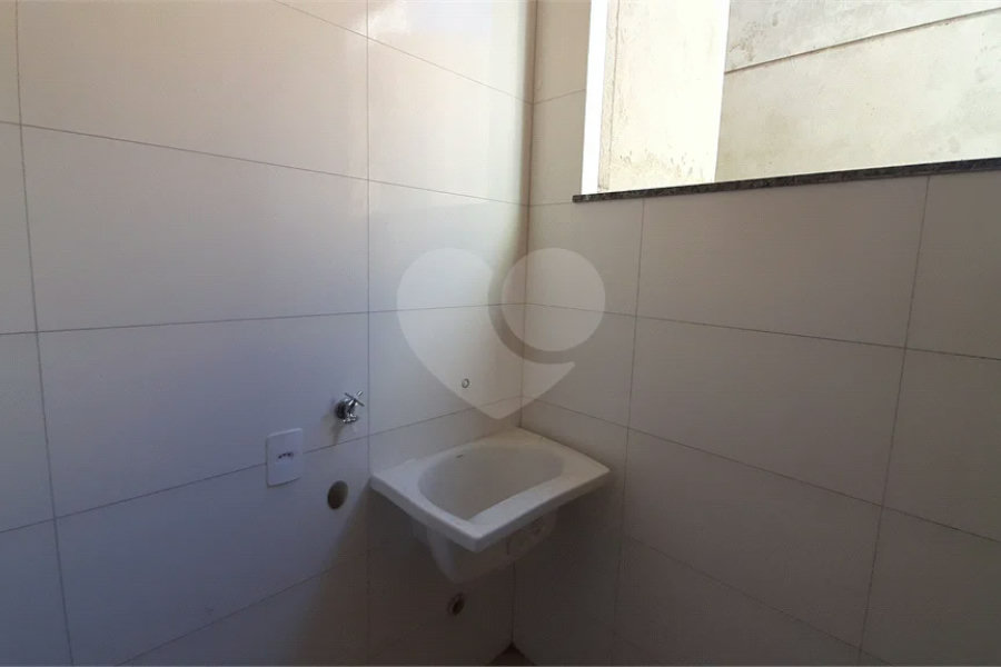 Casa à venda com 2 quartos no condomínio Residencial Luta, São Paulo - SP