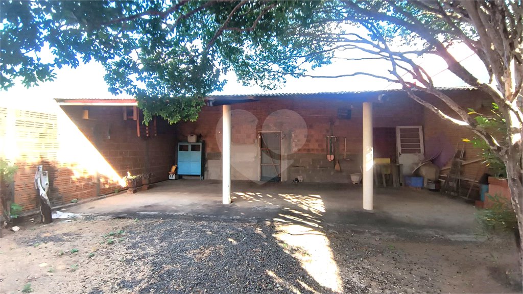 Terreno á venda no Jardim Tangara.