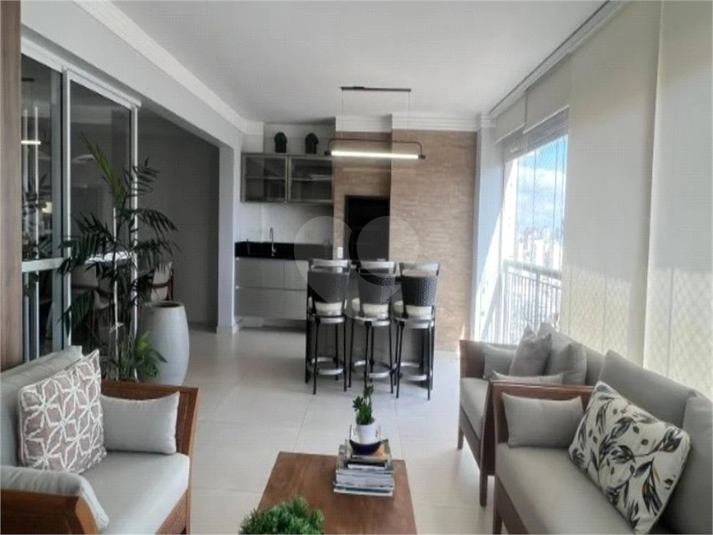 Apartamento à venda com 4 quartos, sendo 3 suítes, em Vila Regente Feijó, São Paulo, SP