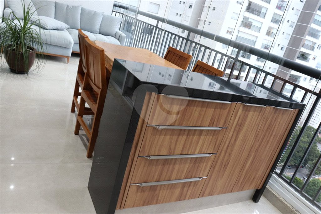 Apartamento à venda com 4 quartos, sendo 3 suítes,  em Parque Reboucas, São Paulo, SP