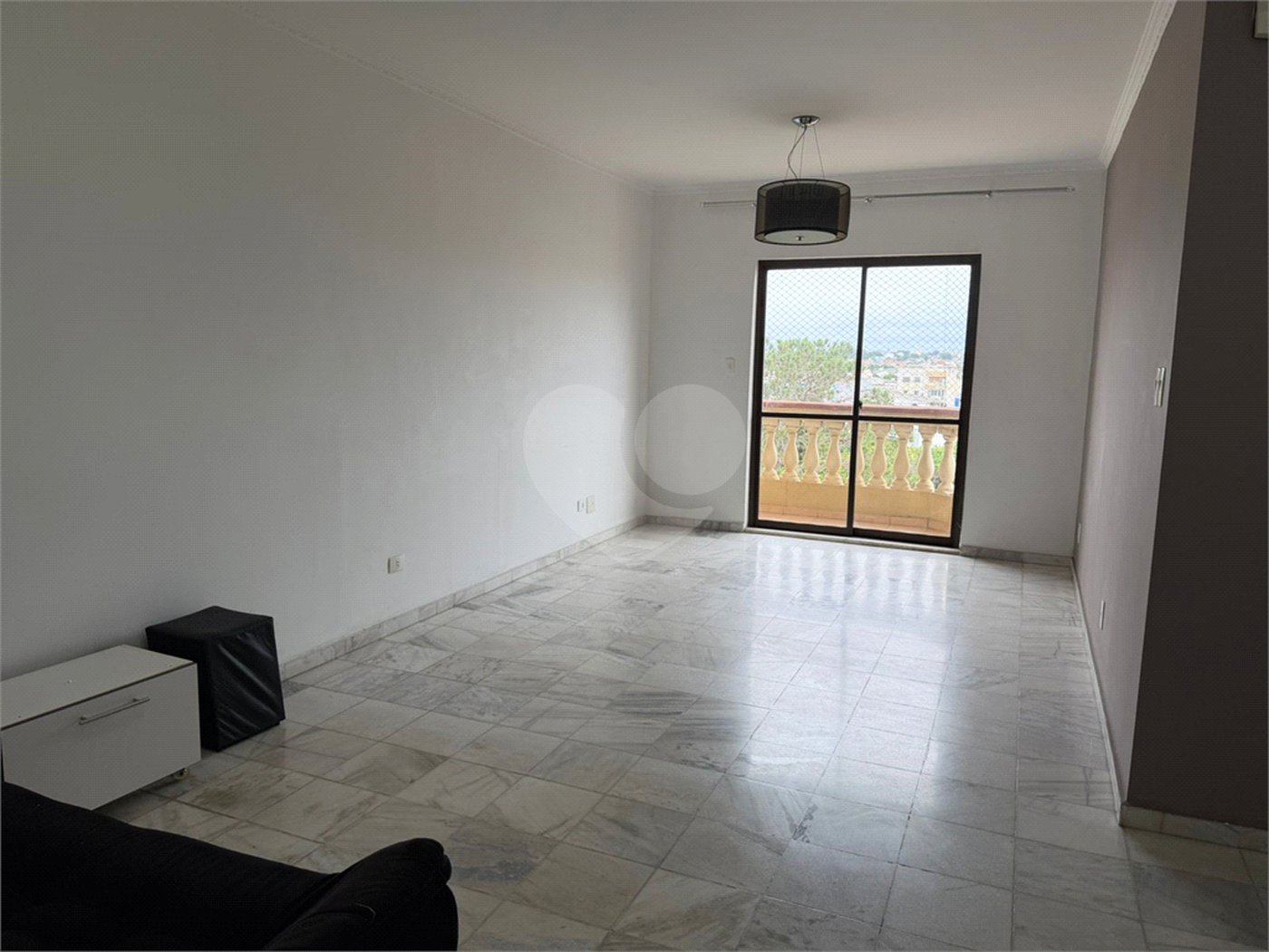 Apartamento à venda com 3 quartos, sendo 1 suíte, no Centro, Suzano, SP