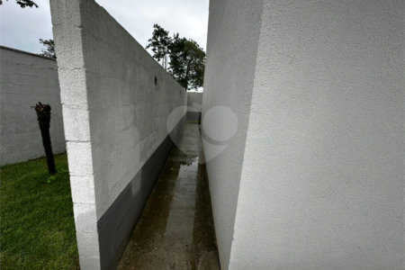 Casa à venda com 2 quartos no condomínio Vila das Paineiras, Suzano - SP