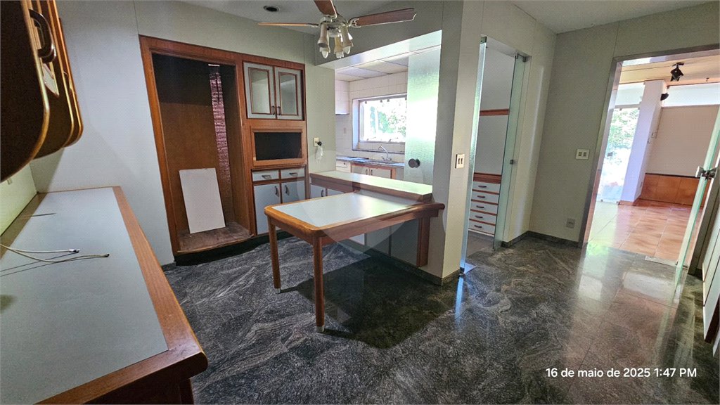 Casa para alugar com 4 quartos, sendo 2 suítes, no Centro, Araraquara, SP