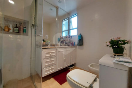 Apartamento à venda com 3 quartos, sendo 1 suíte, em Real Parque, São Paulo, SP