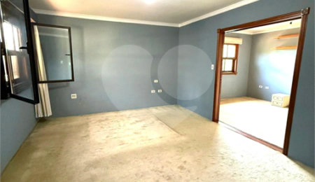 Sobrado à venda com 5 quartos, sendo 3 suítes,  em Jardim Leonor, São Paulo, SP