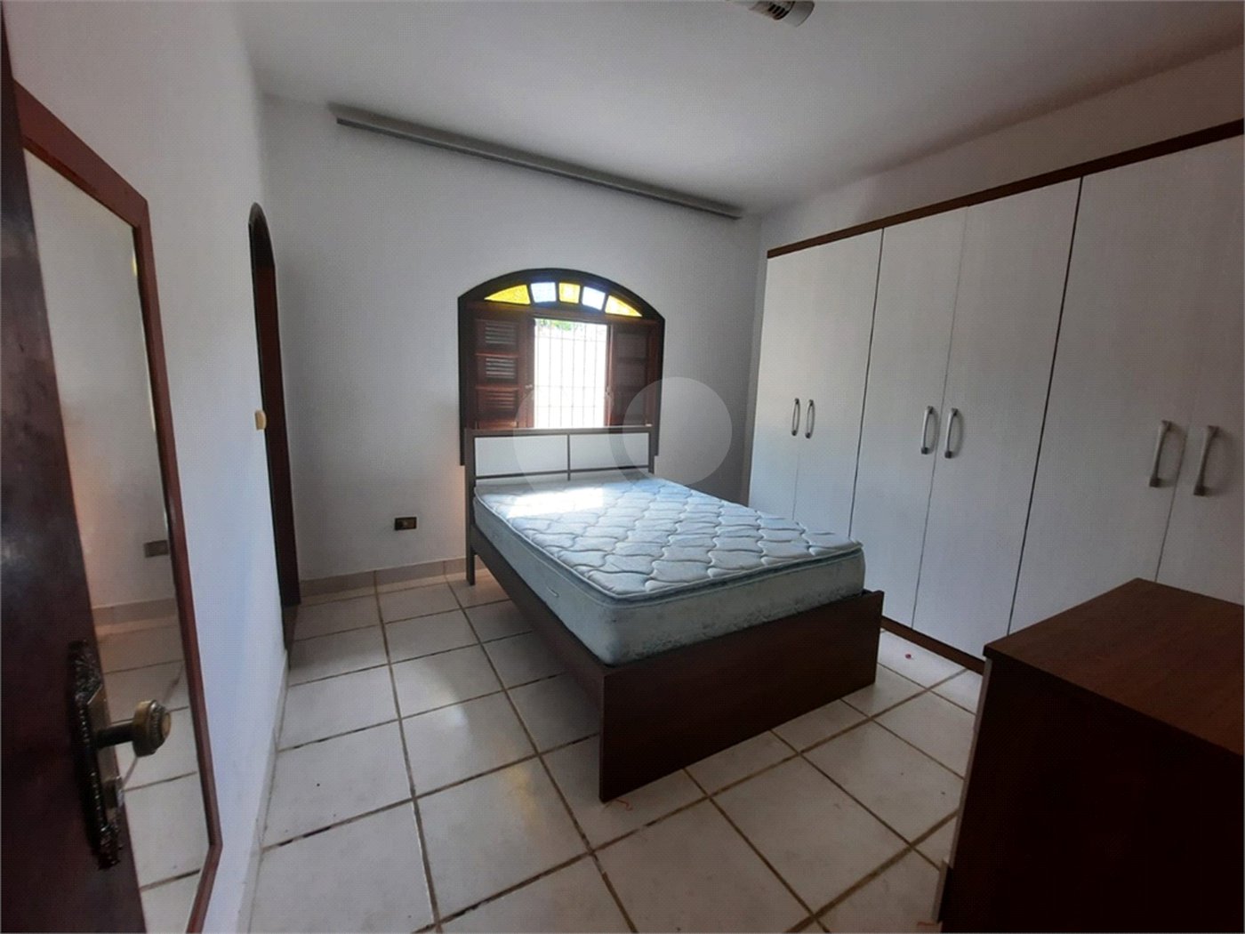 Casa à venda com 3 quartos, sendo 1 suíte,  em Jardim Aruan, Caraguatatuba, SP
