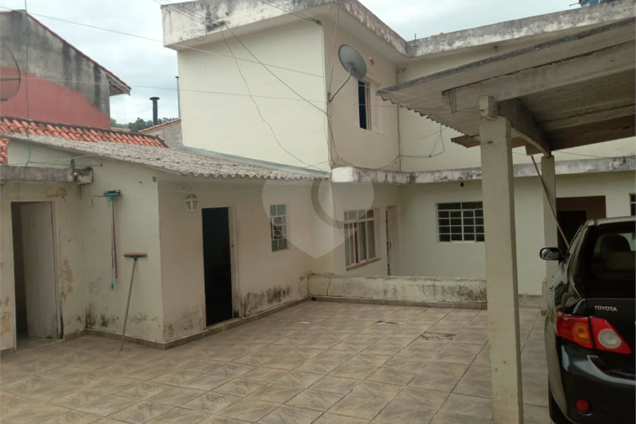 Casa à venda com 4 quartos, sendo 1 suíte, no Centro, Mairiporã, SP