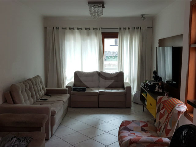 Casa à venda com 3 suítes em Santana, São Paulo, SP