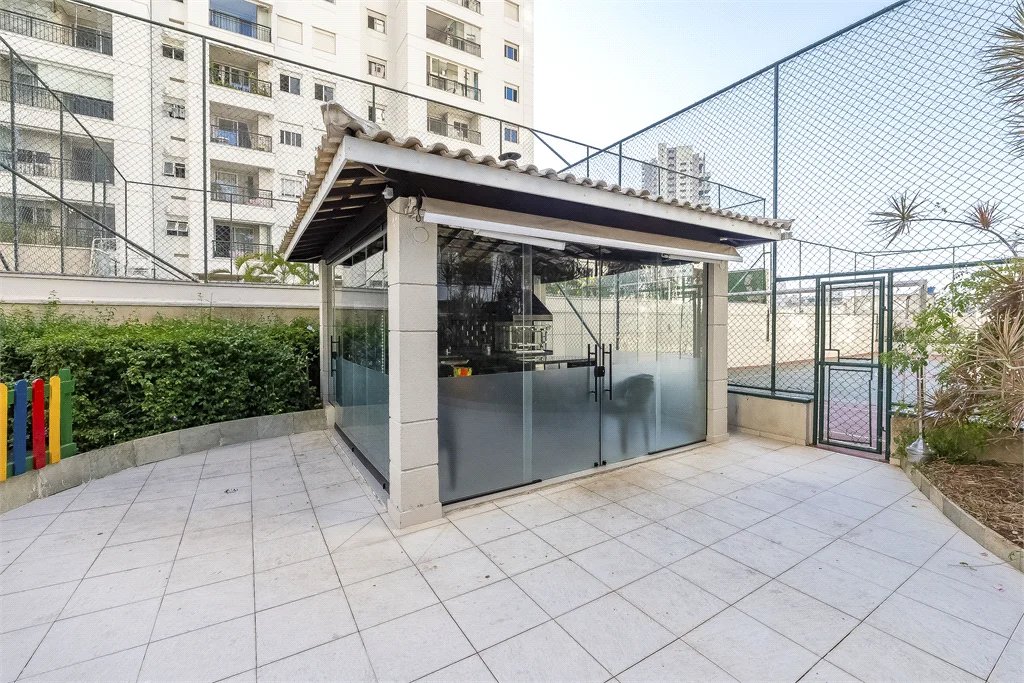 Apartamento à venda com 3 quartos, sendo 1 suíte,  em Jardim Parque Morumbi, São Paulo, SP
