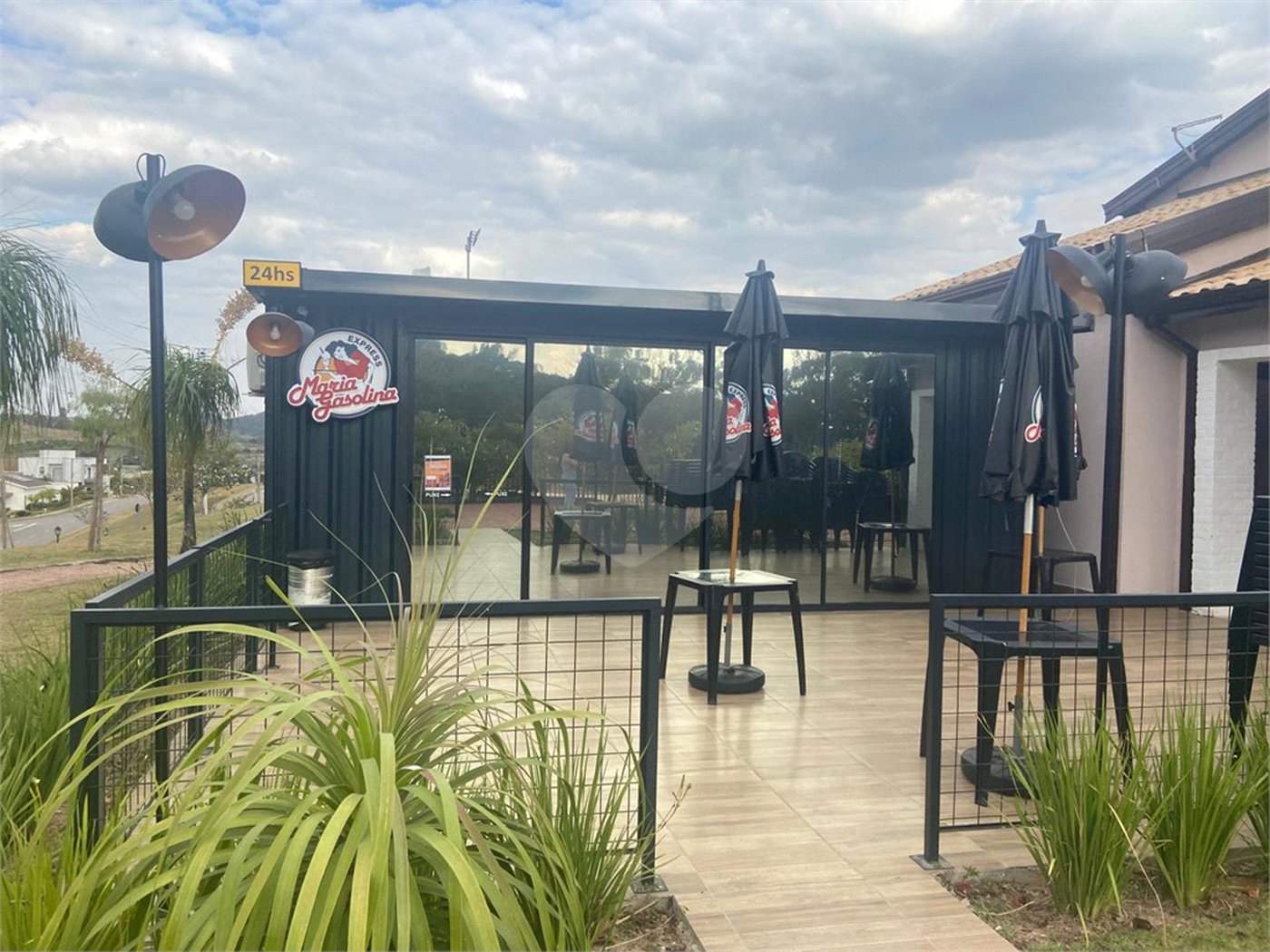 Casa à venda com 3 suítes no condomínio Campo de Toscana, Vinhedo - SP
