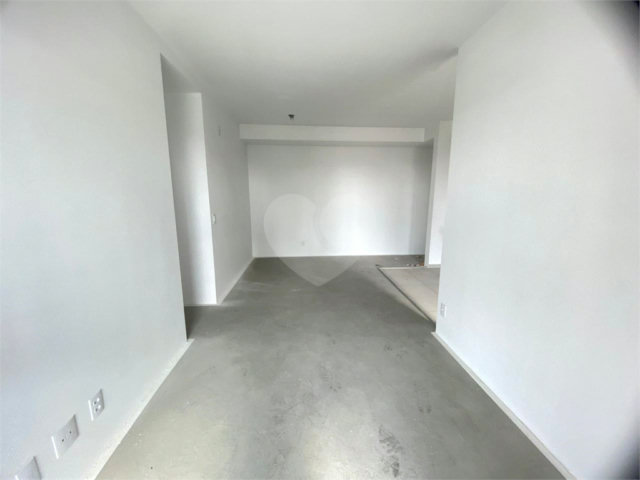 Apartamento à venda com 3 quartos, sendo 1 suíte,  em Tucuruvi, São Paulo, SP