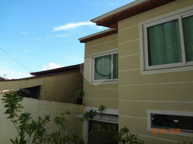 Casa Térrea à venda com 3 quartos, sendo 1 suíte,  em Vila Irmãos Arnoni, São Paulo, SP