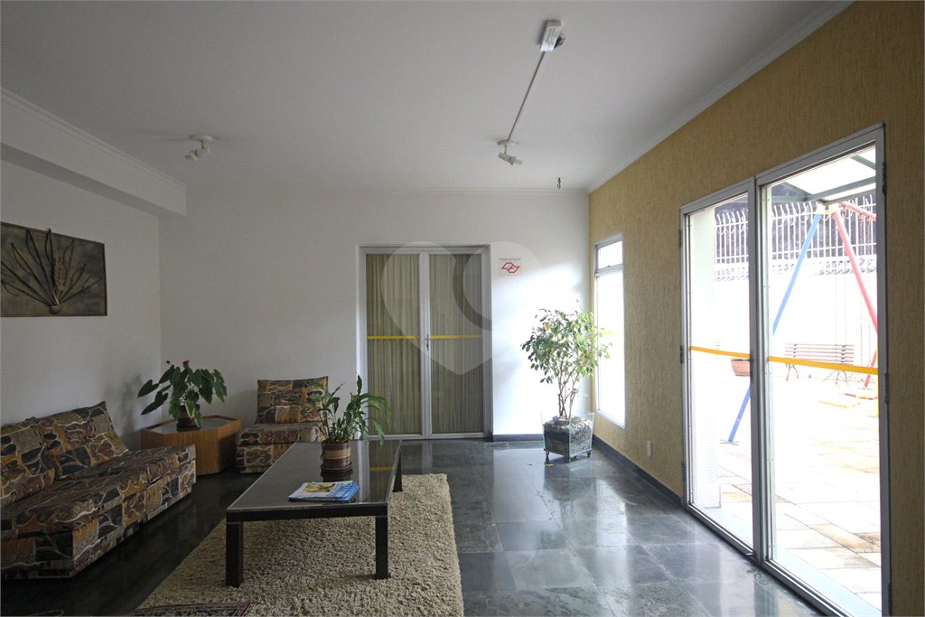 Apartamento à venda com 3 quartos, sendo 1 suíte,  em Alto da Lapa, São Paulo, SP