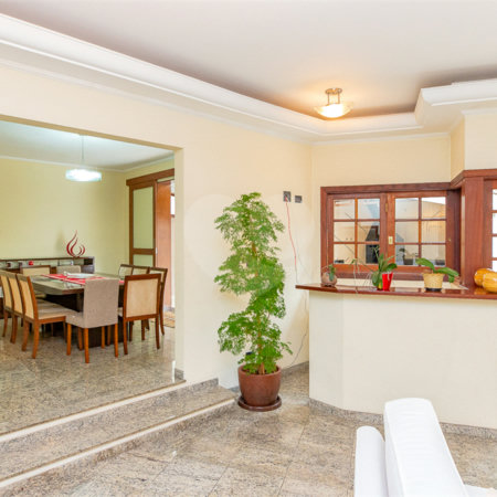 Casa à venda com 5 quartos, sendo 3 suítes,  no condomínio Residencial Morumbi, São Paulo - SP