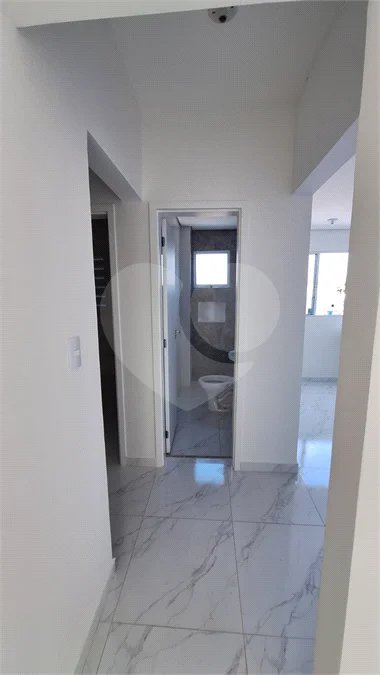 RESIDENCIAL TORRES NOBRES Apartamento com ótima distribuição e praticidade: 2 quartos 1 banheiro 1Sala Cozinha Área de serviço 1 vaga de garagem RESIDENCIAL TORRES NOBES