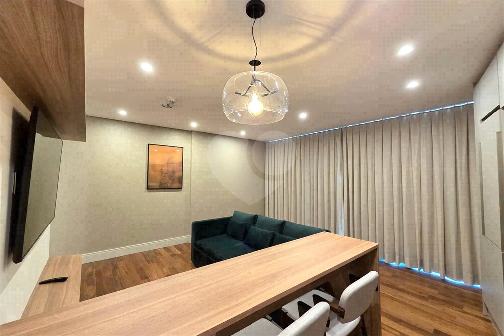 Apartamento à venda ou para alugar com 2 quartos, sendo 1 suíte, em Vila Olímpia, São Paulo, SP