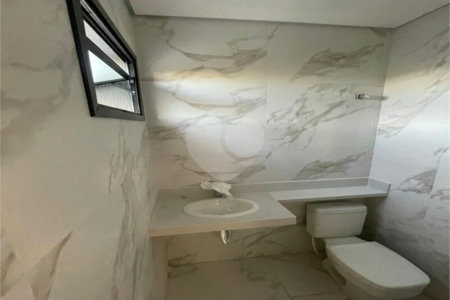 Casa à venda com 3 quartos, sendo 1 suíte, no condomínio Vila Paraty, Indaiatuba - SP